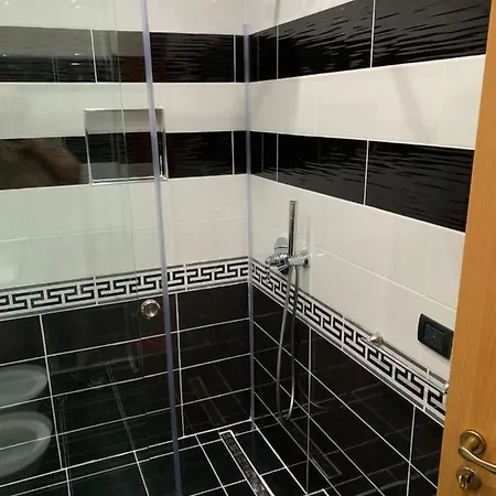 Eka Luxury Two-bedroom Premium Penthouse * Durrës