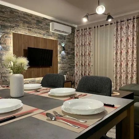 Eka Luxury Two-bedroom Premium Penthouse Apartmán